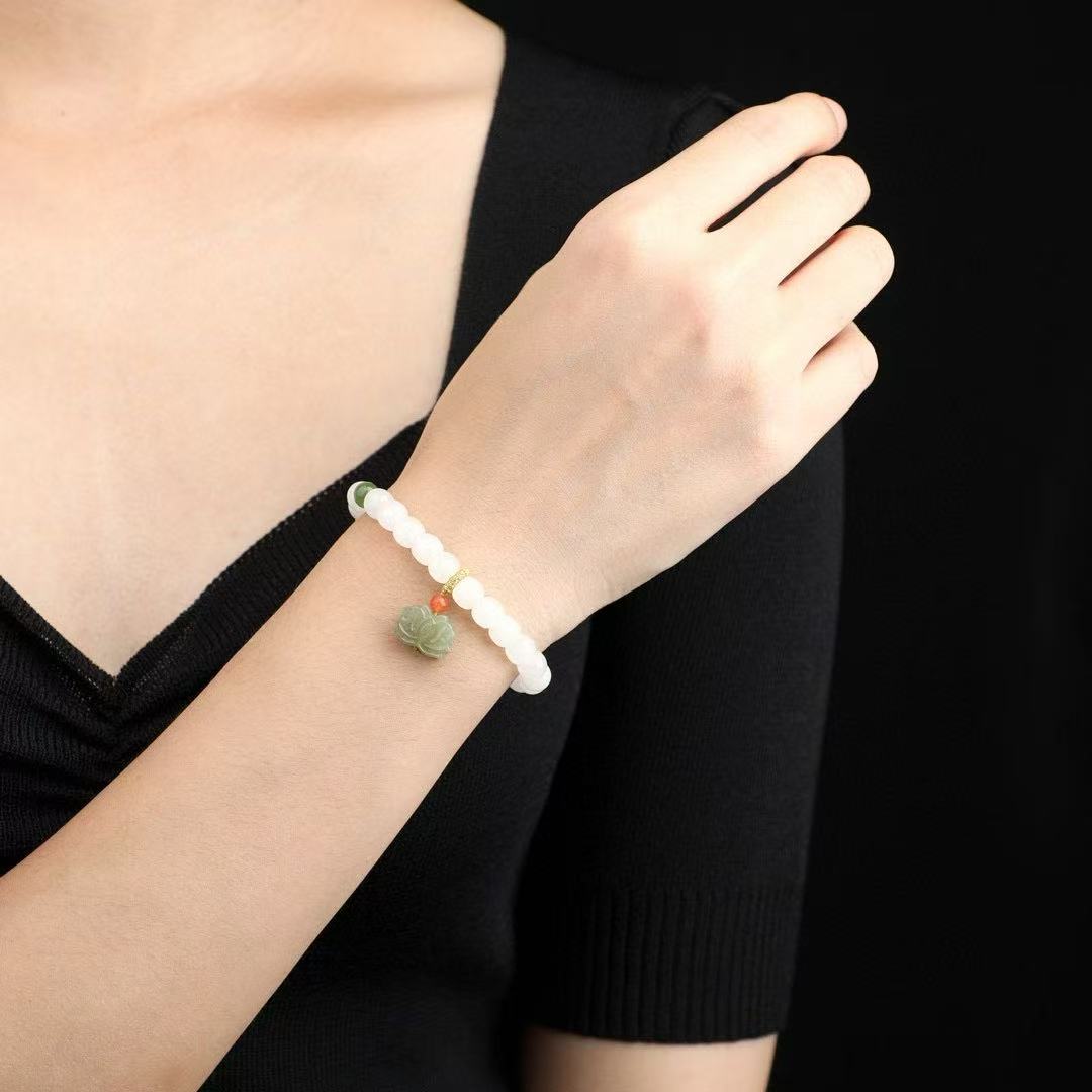 Snow-Kissed Mutton Fat Jade Bracelet｜6x7mm Oval Beads + Baltic Amber & South Red Agate